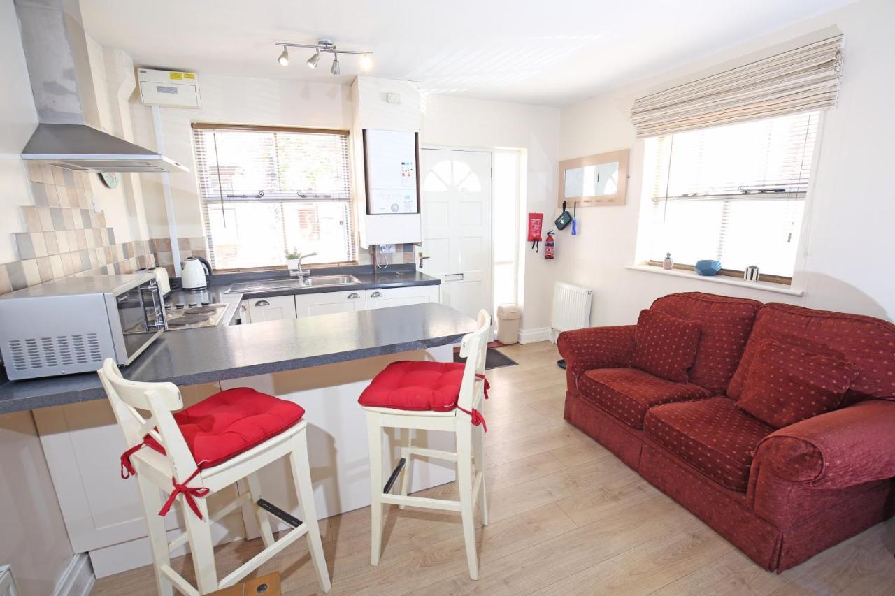 Thirsk Stays - Bakery Cottage Buitenkant foto