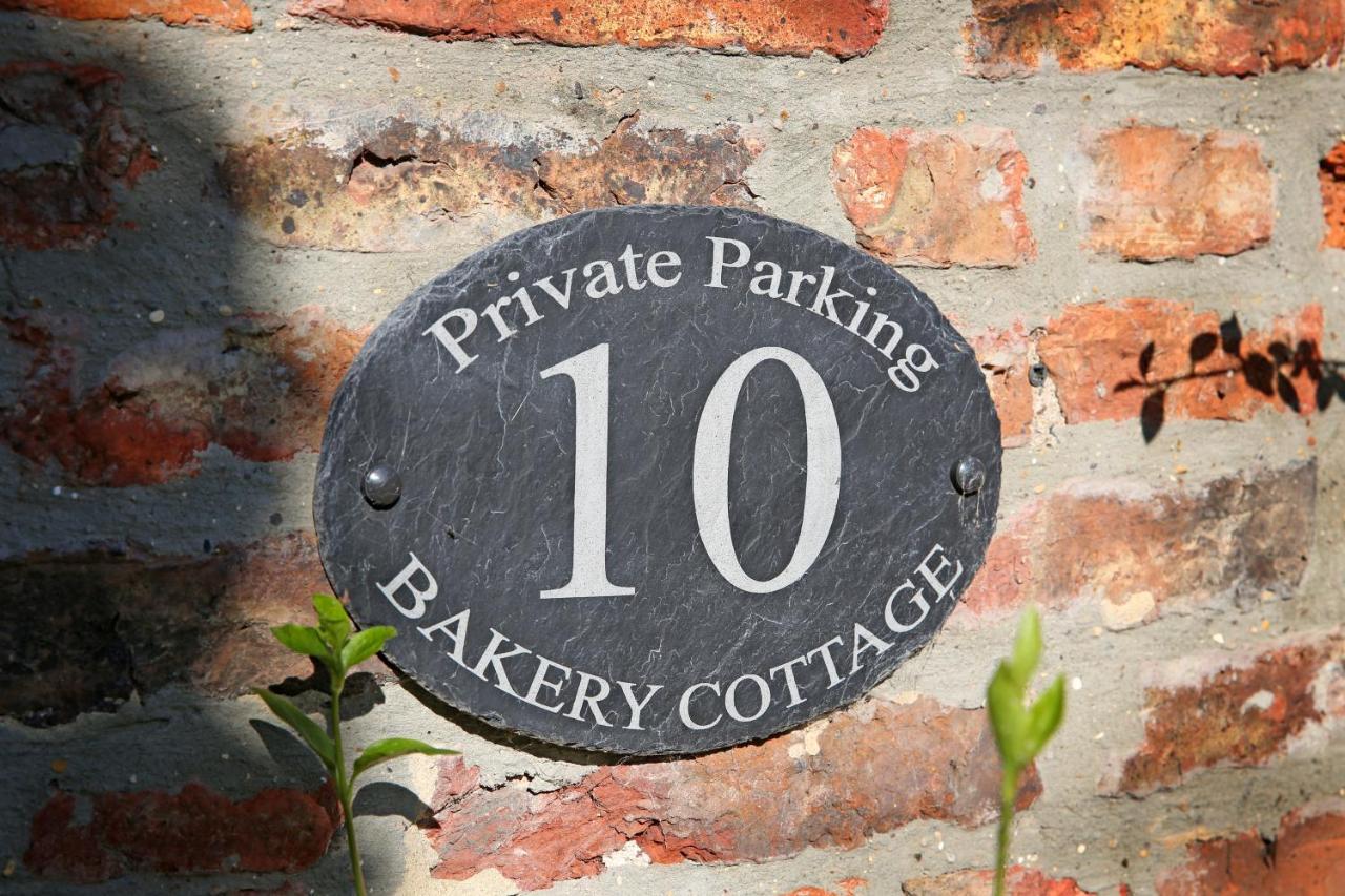 Thirsk Stays - Bakery Cottage Buitenkant foto