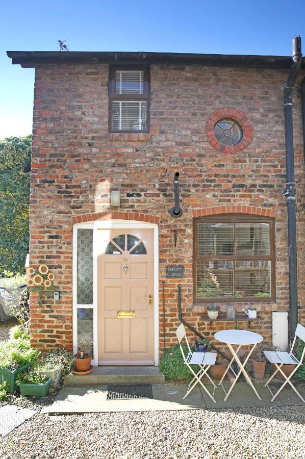 Thirsk Stays - Bakery Cottage Buitenkant foto